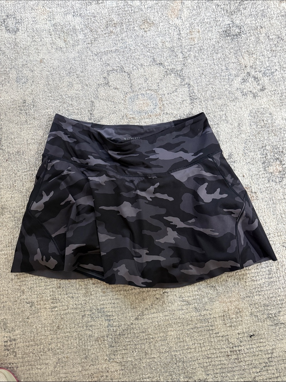 Athleta Ace 13.5” Black & Charcoal Camo Tennis Skirt